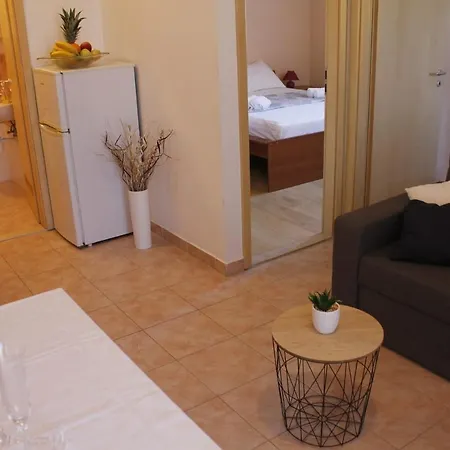 Mediterraneo - With Own Parking Space *